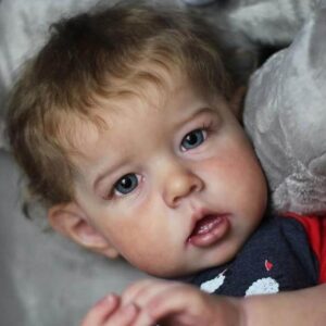 Marketplace for lifelike reborn dolls